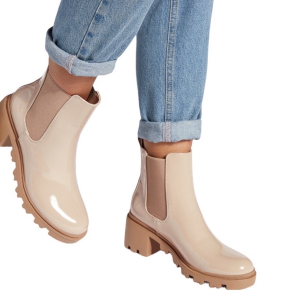 Shoedazzle roonie booties